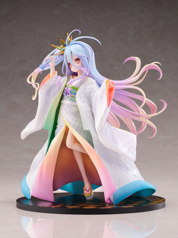 Angled view of Shiro figure holding bouquet, showing kimono details and gradient hair