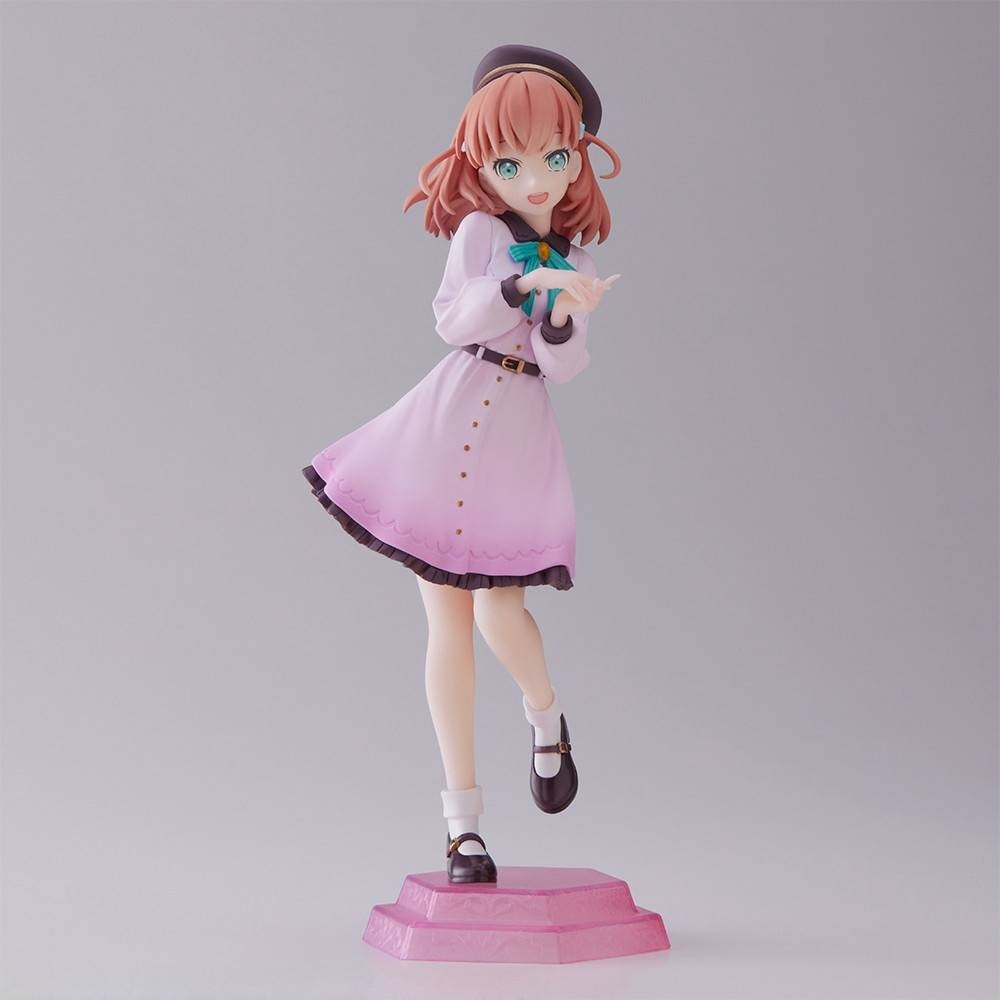 Love Live Hasu no Sora Jogakuin Kaho Hinoshita figure in a pink coat and hat posing with one foot slightly lifted