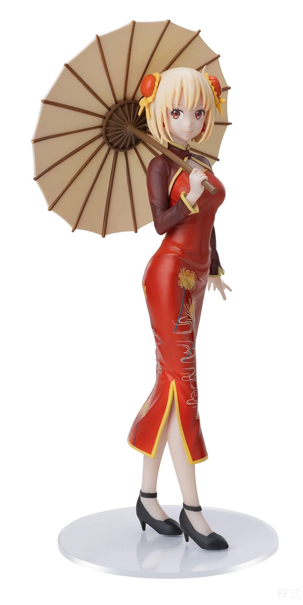 A Lycoris Recoil Luminasta Chisato Nishikigi China Style Figure in a red cheongsam, holding a beige parasol, with blonde hair and red ornaments