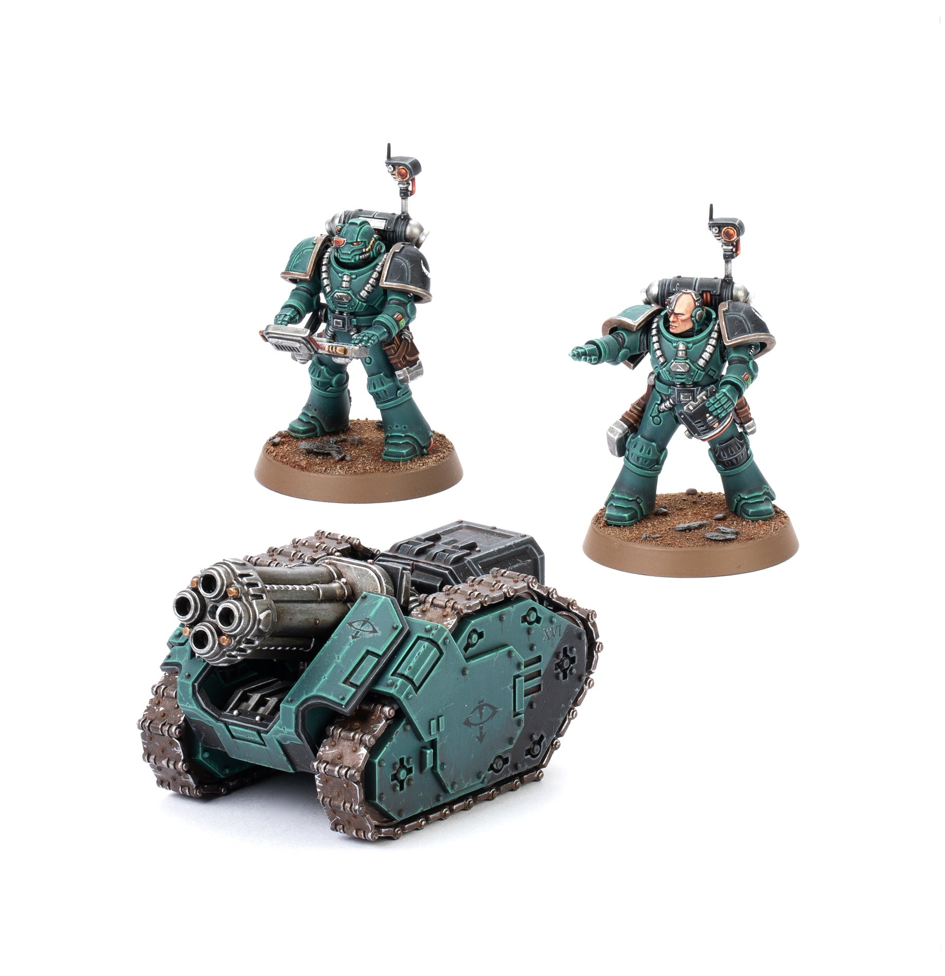 Two dark teal armored space marine miniatures stand beside a Legiones Astartes Rapier Laser Destroyer tank with tracks and a large gun