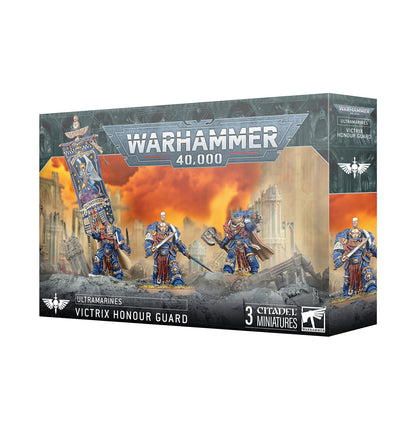 Warhammer 40k: Ultramarines Victrix Honour Guard miniatures box, featuring three armed Space Marines carrying a standard