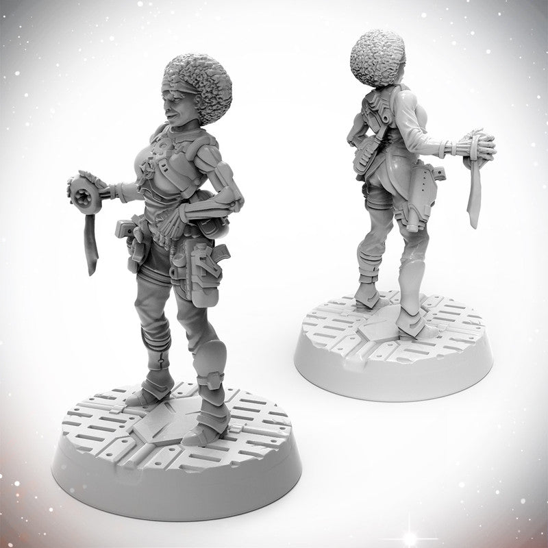 Two views of an unpainted Starfinder Luwazi Elsebo miniatures, front and back views. Armored woman with afro, holding a tech tool (front) and a strap (back)