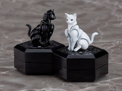 XXII-tanio Atr figure partially transformed with extended armor parts