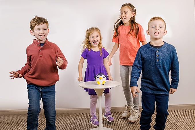 Blue Orange Games Freeze Dance with Chilly