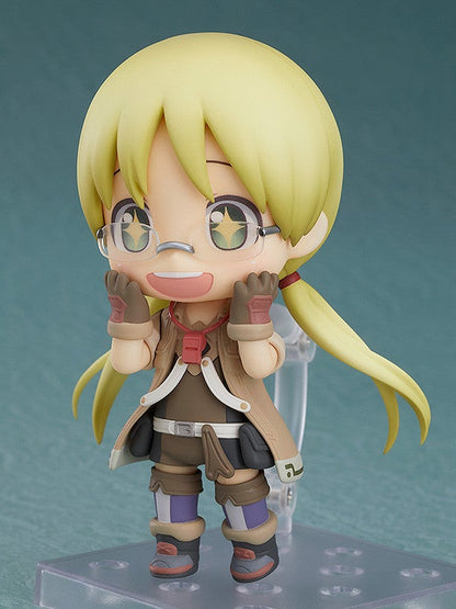 Nendoroid 116 Riko figure in her tan explorer outfit with glasses and brown gloves