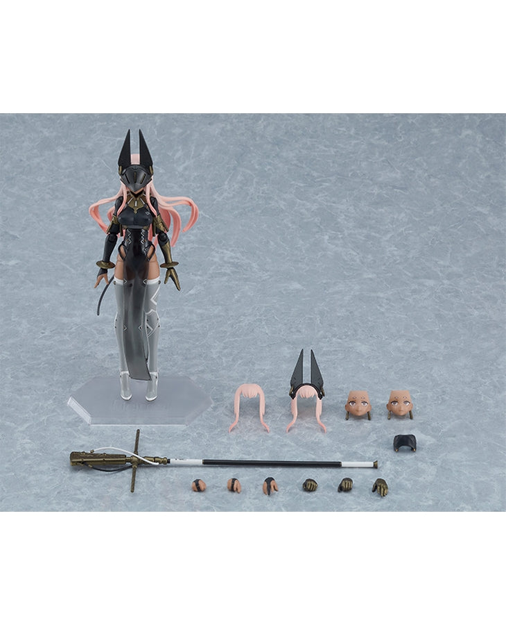 Hemet Nethel figma with accessories laid out, including weapons and hands