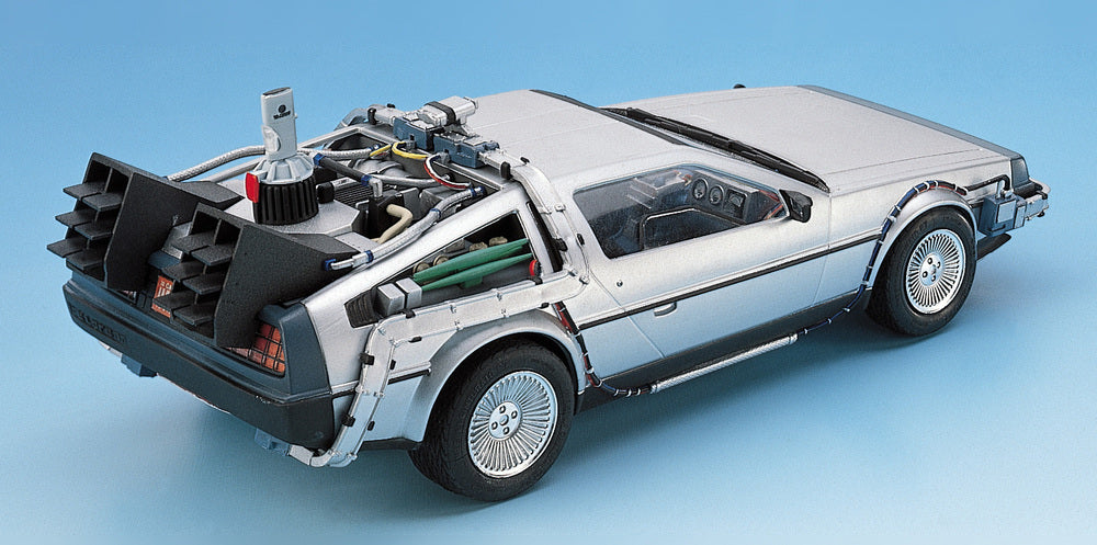 1/24 Back to the Future Delorean from part II - Good Games