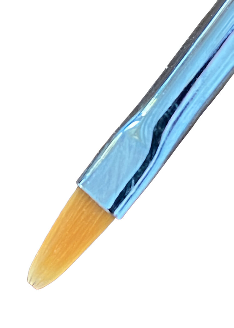Flat-tipped Toray paint brush with golden bristles and a shiny blue metallic handle
