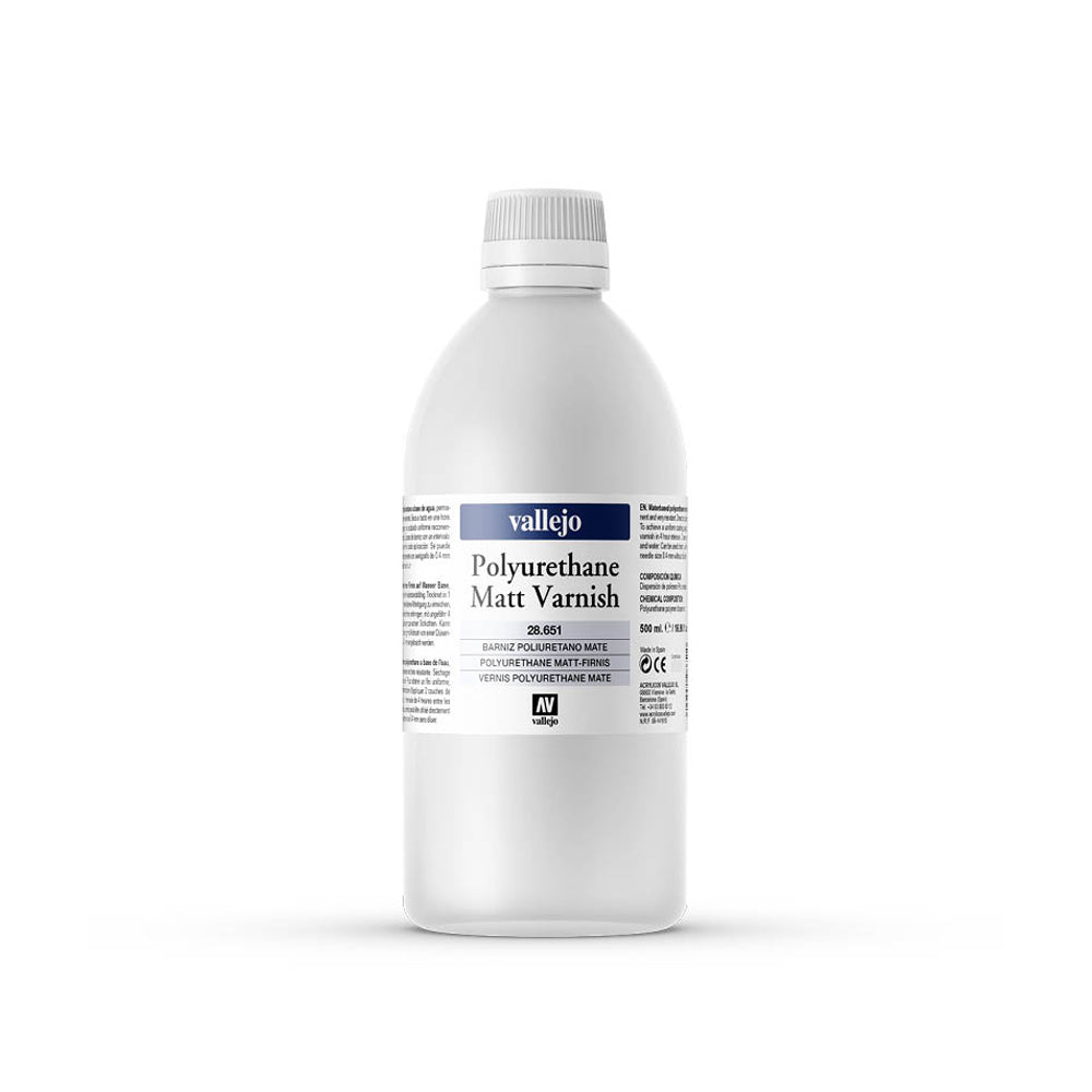 Vallejo 500ml bottle of Polyurethane Matt Varnish