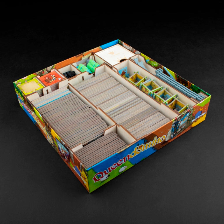 Laserox wooden insert designed to organize Kingdomino components efficiently