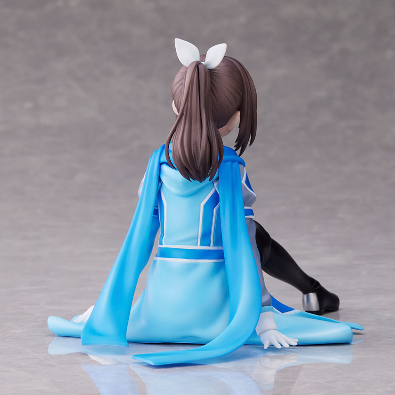 Side view of Sally figure showcasing her dynamic stance