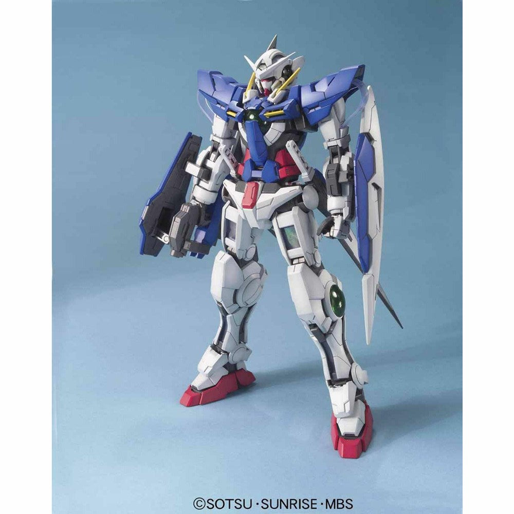 Bandai MG 1/100 Gundam Exia