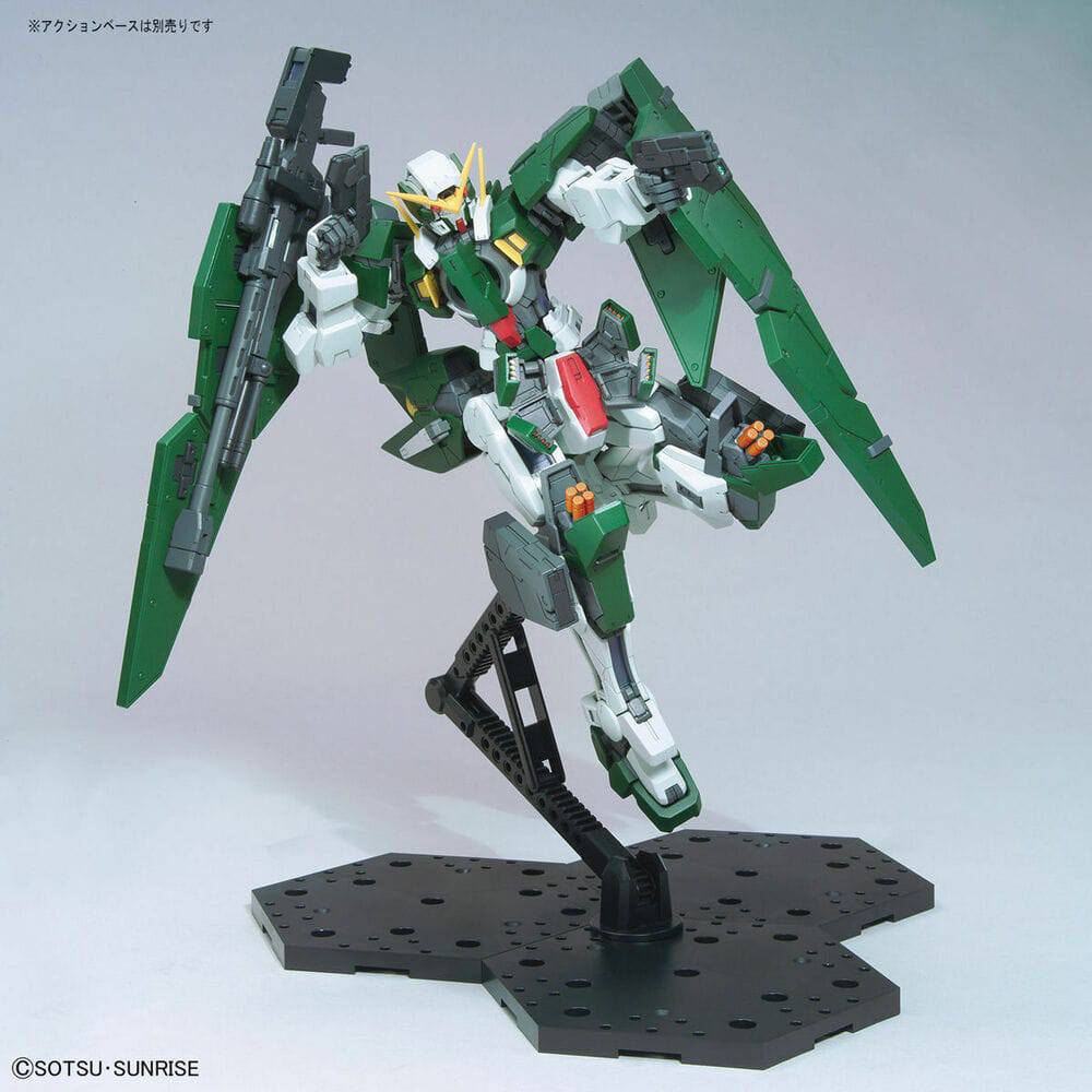 Bandai MG 1/100 Gundam Dynames