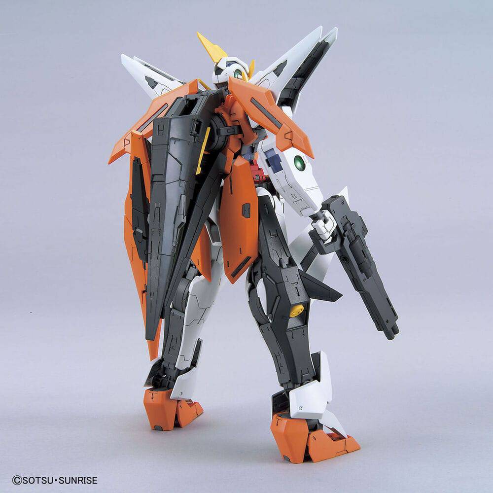 Bandai MG 1/100 Gundam Kyrios