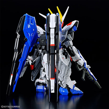 Master Grade SD Freedom Gundam - Good Games