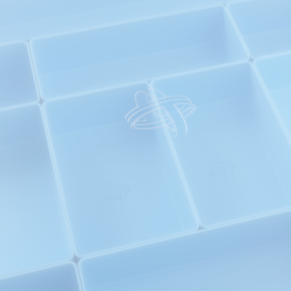 Rear view of blue Silo XL highlighting case structure