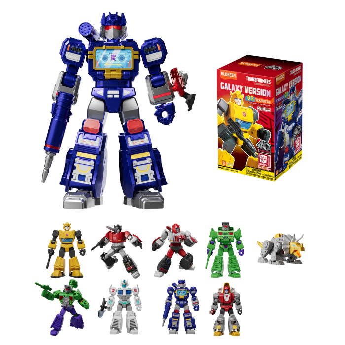 Transformers Blokees Generation 1 Galaxy Version collectible mini figures with display box featuring Bumblebee and Soundwave