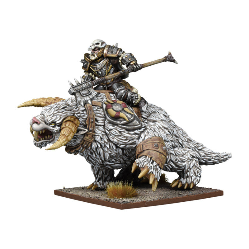 Zoom on Northern Alliance hero miniatures with snowy base