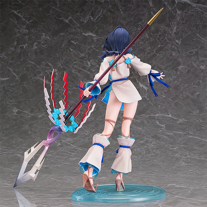 Fate/Grand Order Lancer/Utsumi Erice rear view highlighting hair sculpt and cape movement