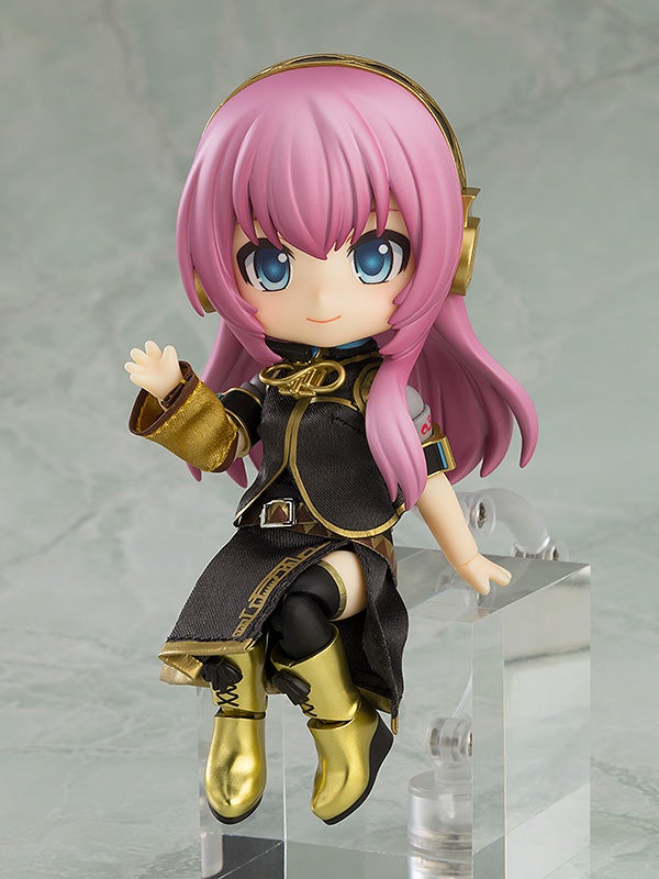 Back view of Nendoroid Doll Megurine Luka displaying long pink hair and outfit details
