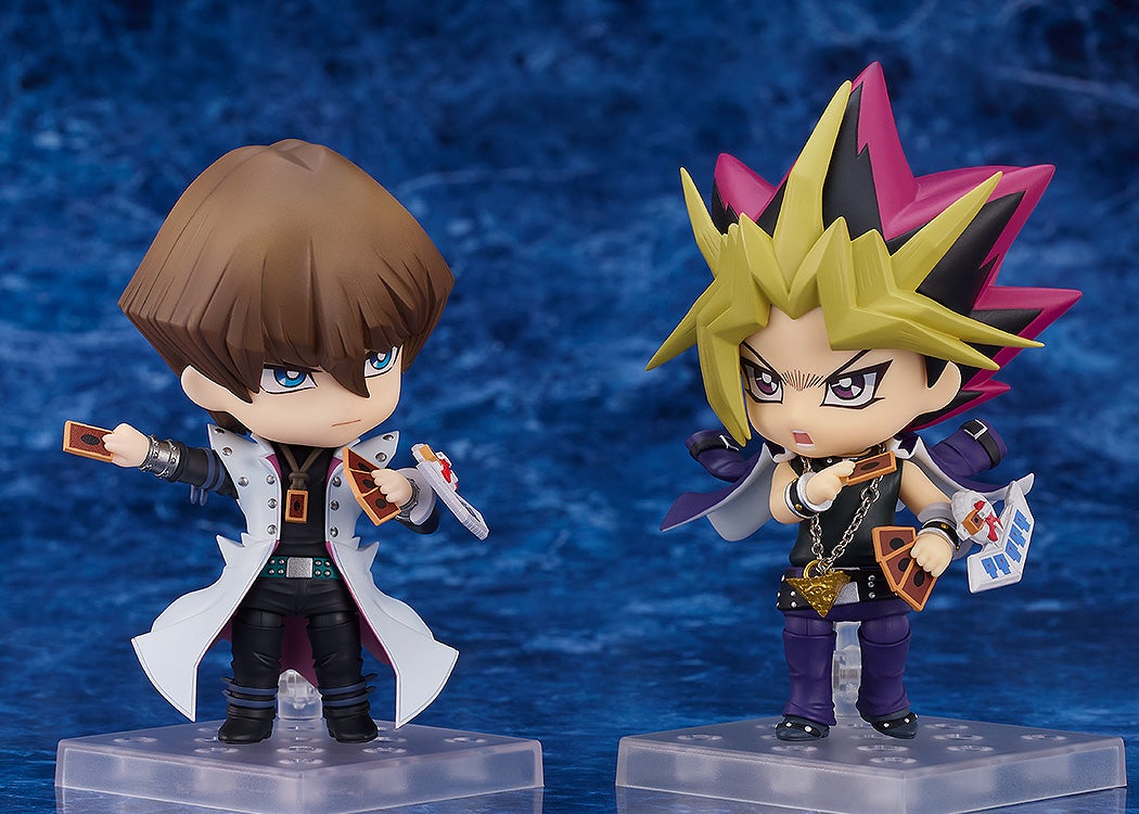 Seto Kaiba Nendoroid figure with a dynamic background, showcasing his duel-ready stance