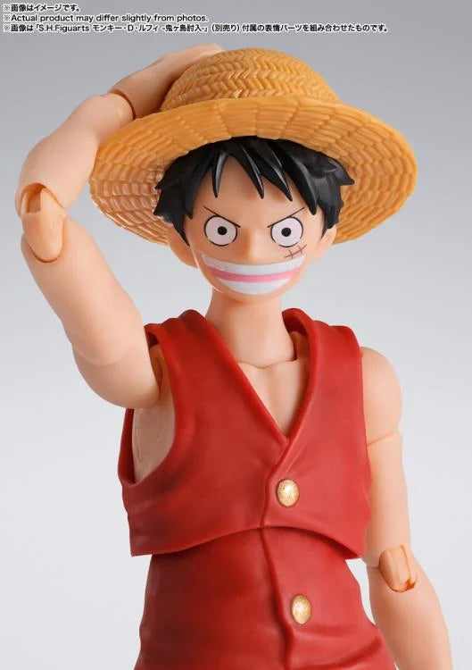 Full set display of SHF Luffy Romance Dawn figure and extras