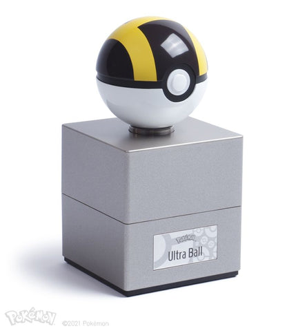 Pokemon - Ultra Ball Prop Replica