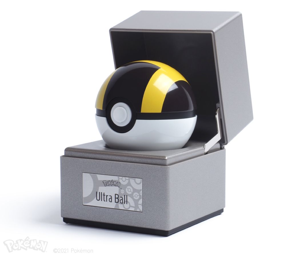 Pokemon - Ultra Ball Prop Replica