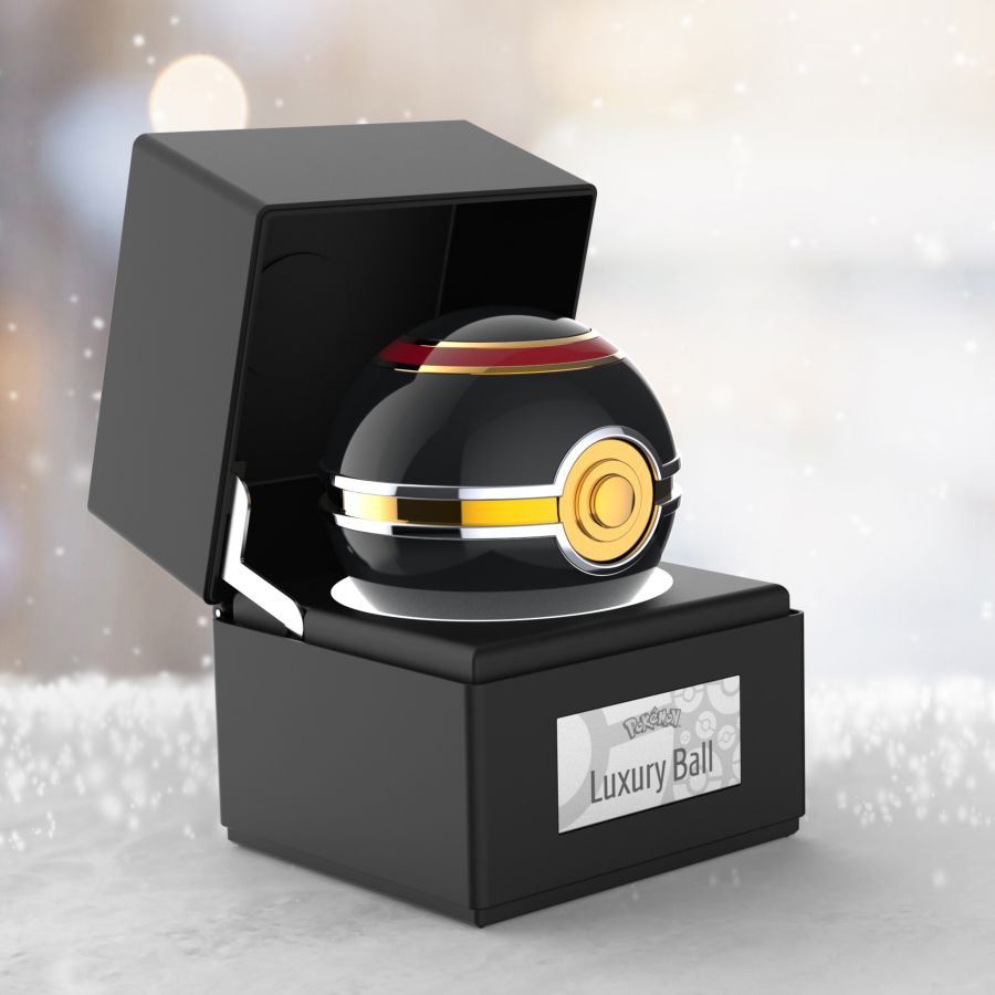 Pokemon - Luxury Ball Prop Replica