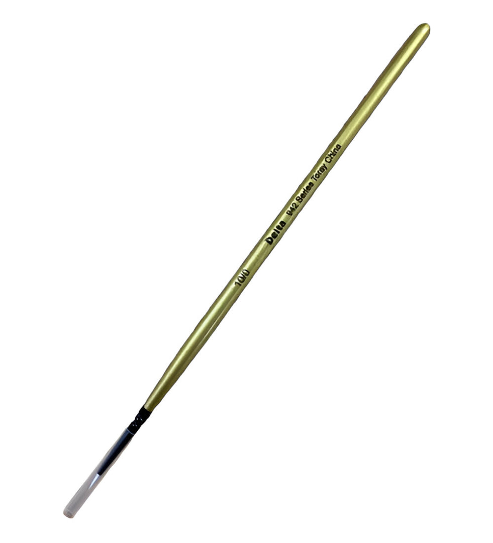 A gold Delta 10/0 fine-tipped paint brush with "942 Series Toray China" text on its handle