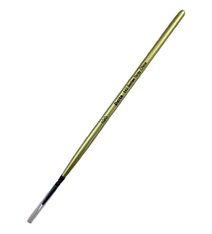 A gold Delta 10/0 fine-tipped paint brush with "942 Series Toray China" text on its handle