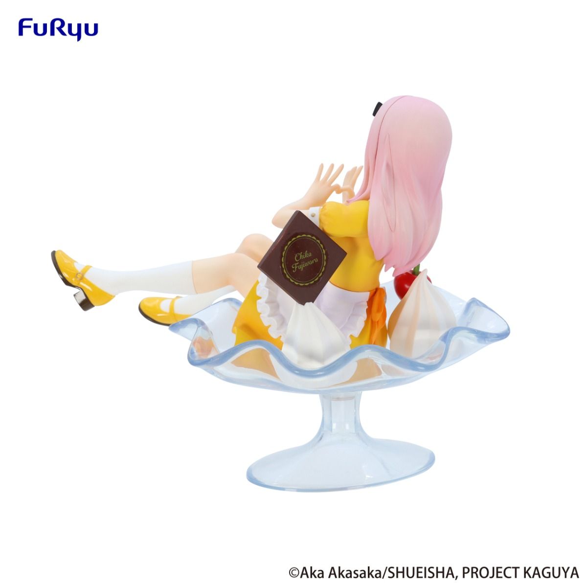 Aharen Reina perching figure sitting cross-legged with blank expression and arms on knees