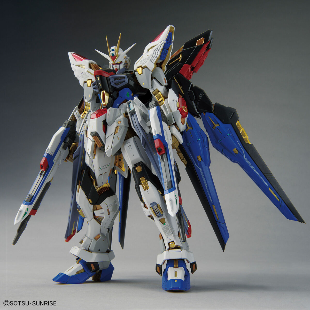 MGEX 1/100 STRIKE FREEDOM GUNDAM - Good Games