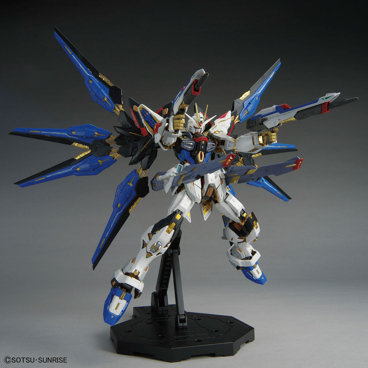 MGEX 1/100 STRIKE FREEDOM GUNDAM - Good Games
