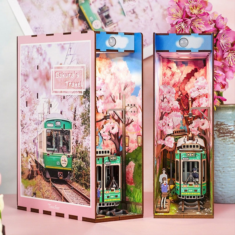 DIY Book Nook Sakura's Travel - Good Games