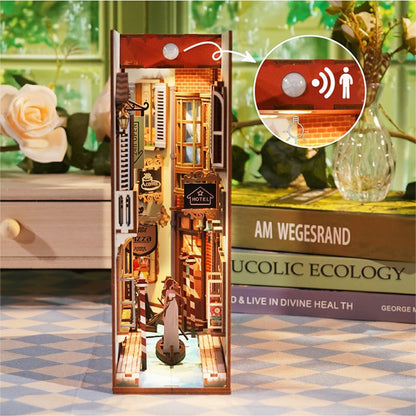 DIY Book Nook Travel in Venice - Good Games