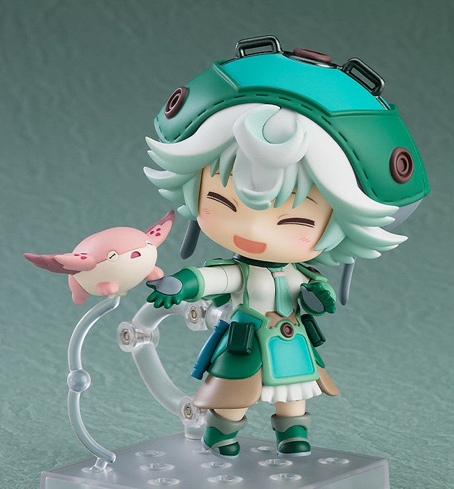 Rear view of Nendoroid Prushka highlighting her green hair and backpack accessory
