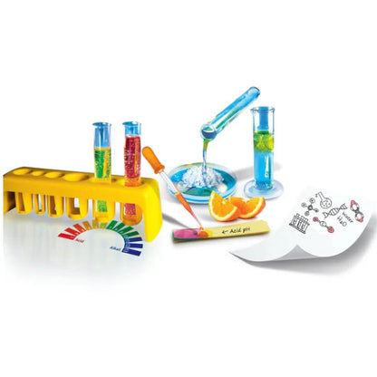 Clementoni - Chemistry 150+ Experiments - Good Games