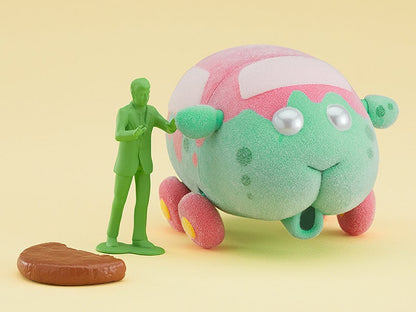 Close-up of Nendoroid Zombie Shiromo with green skin, open mouth, and detailed accessories