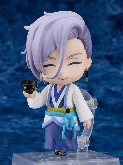 Close-up of Usui Yuen Nendoroid face with sharp eyes and detailed hair