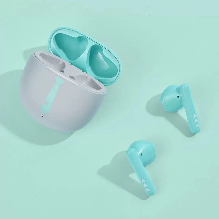 [Vocaloid] Hatsune Miku: Official Bluetooth Earbuds - Good Games