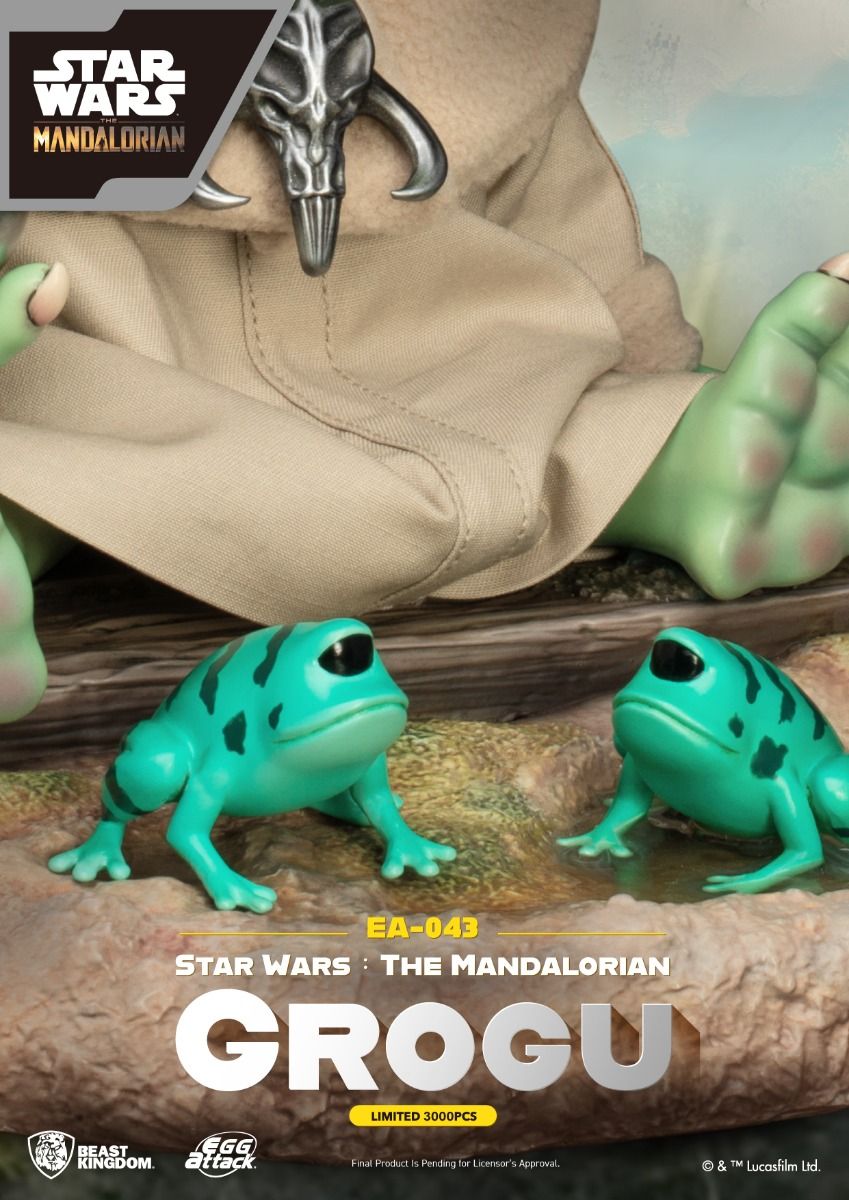 Grogu and two frogs Star Wars The Mandalorian 128 scale figure with limited edition plaque
