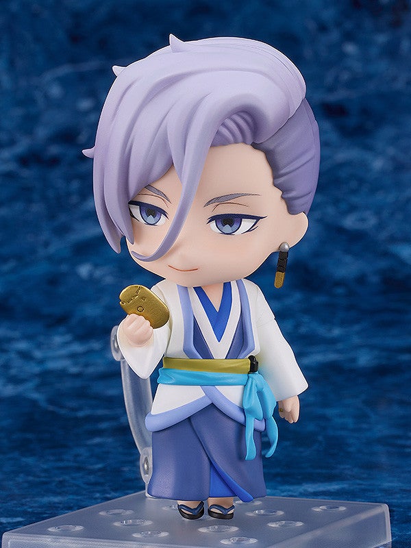 Nendoroid Usui Yuen sitting with crossed arms and a confident expression