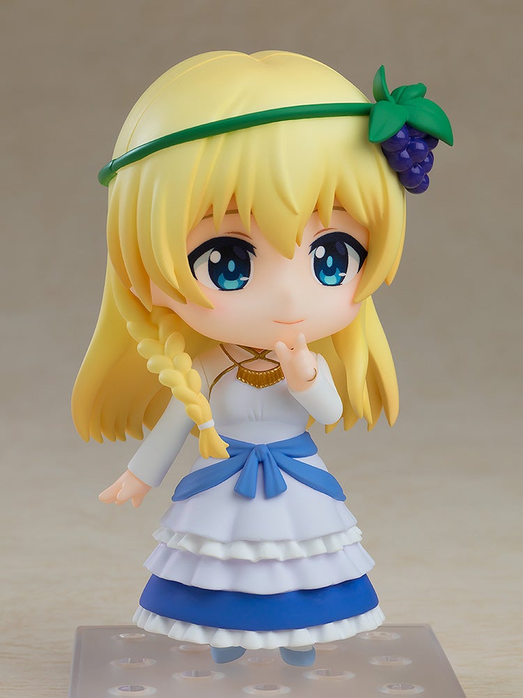 Nendoroid Iris with surprised expression and open arms, showcasing optional parts