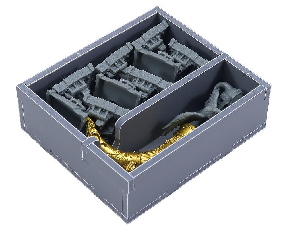 Cards organized in dedicated slots within the insert