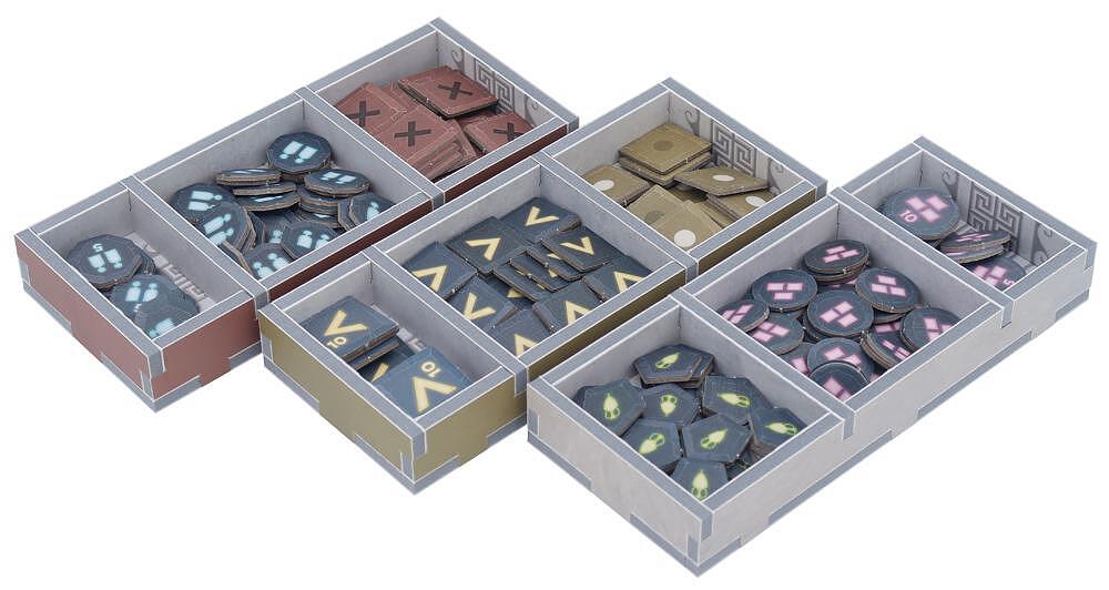 FS Imperium: Horizons organizer trays with game tokens.