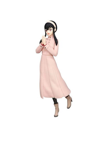 Spy x Family Yor Forger 17 Scale Figure with pink coat and tan boots