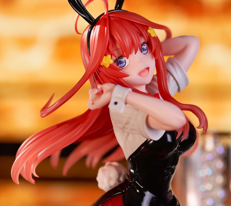 Itsuki Nakano bunny girl figure with red hair and black bunny ears