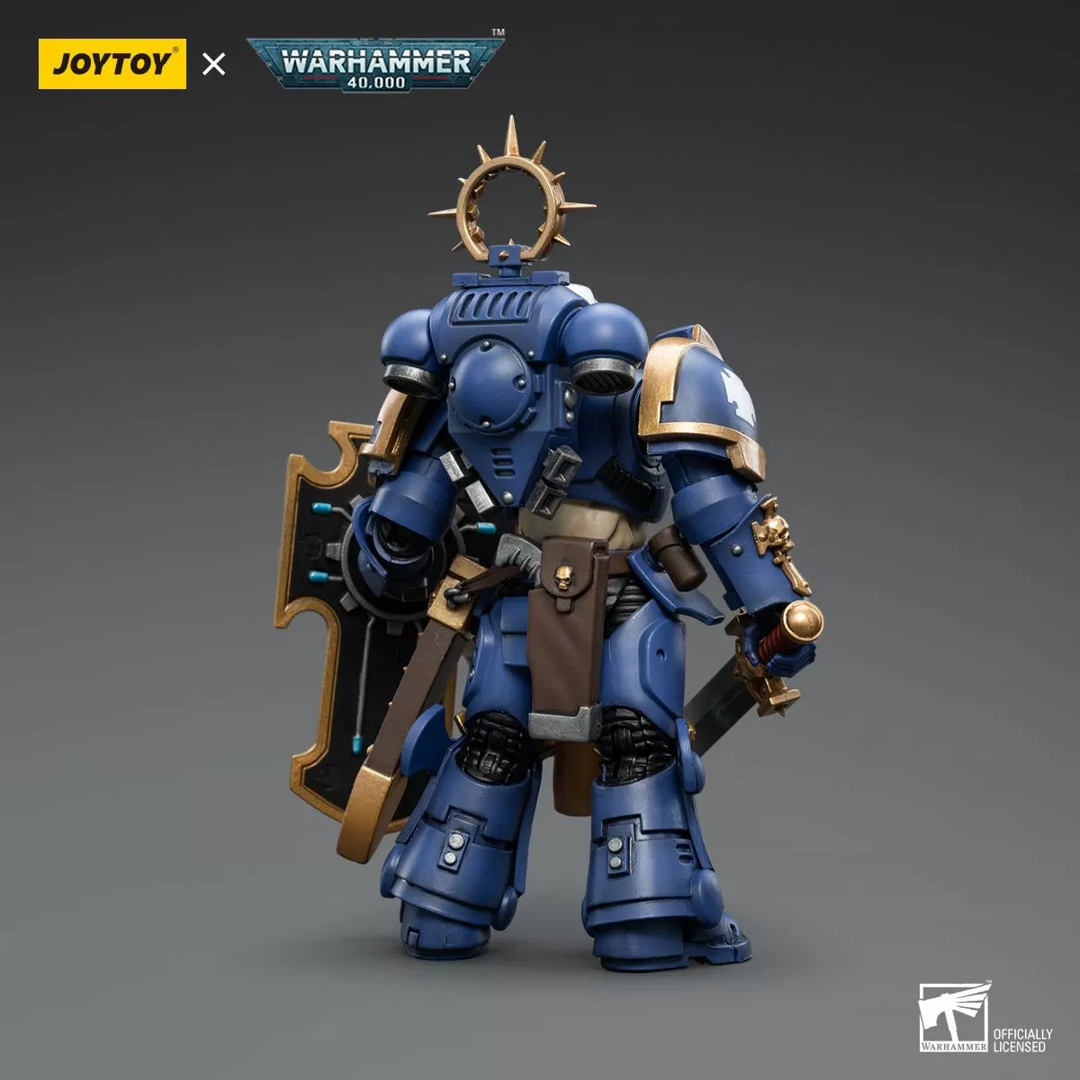 Warhammer Collectibles: 1/18 Scale Ultramarines Bladeguard Veteran 03