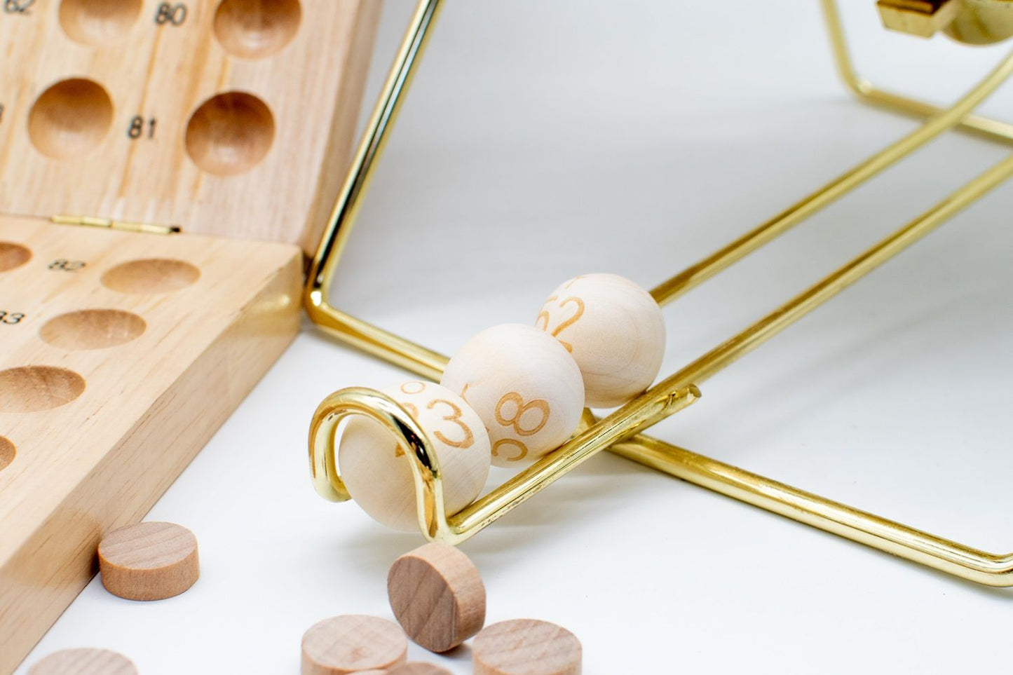 Lets Play Games - Classics Bingo Set 18cm - English Edition: 90 Balls - Good Games